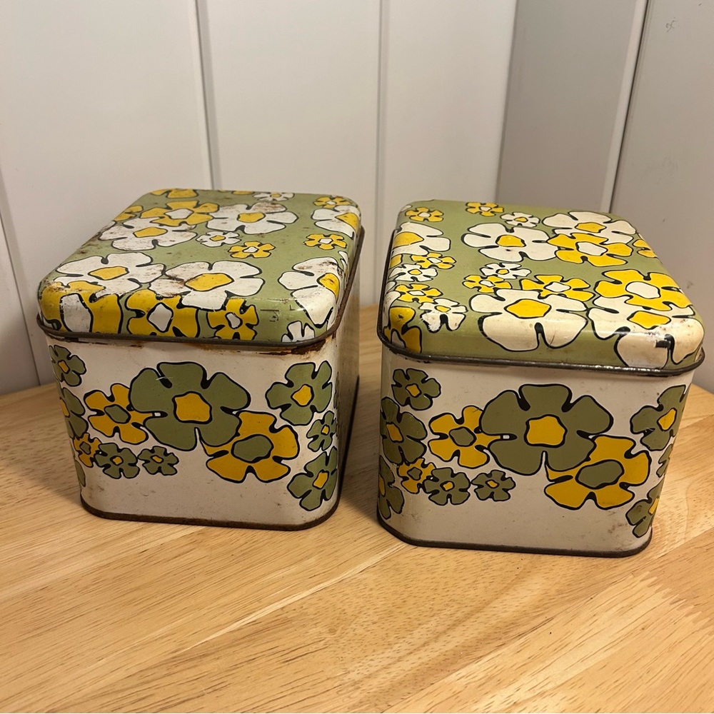 1970s Ballonoff canister SET kitchen tins 
avocado green daisy flower power 70s
